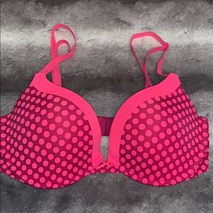 Victoria’s Secret pink bra
